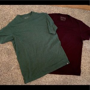 2 mens Eddie Bauer short sleeve tshirts